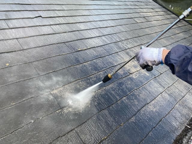 屋根の防水性を高めるポリウレア補修の特徴